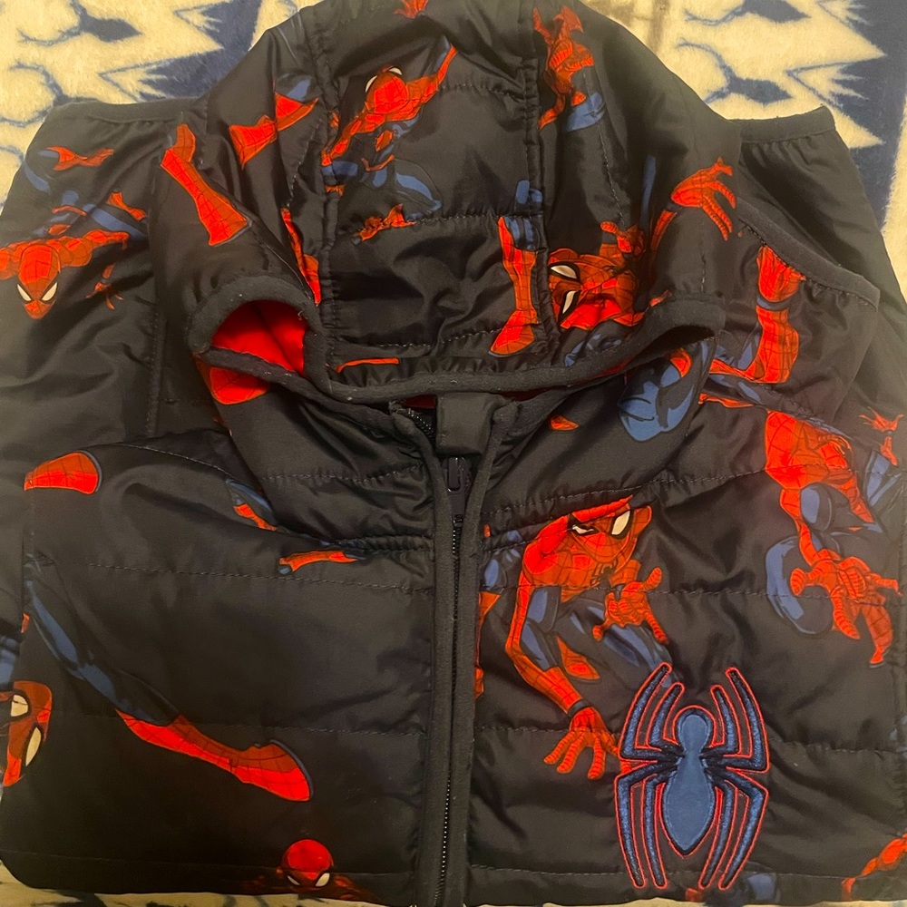 Children’s Spider-Man jacket. Great condition. Kids size 6